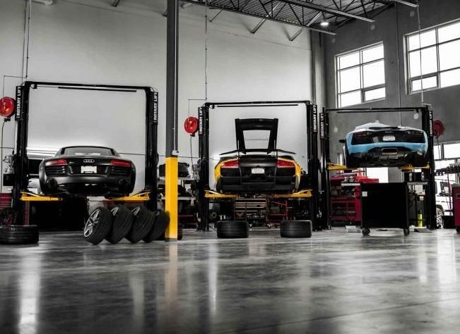 Auto Repair Garage 2